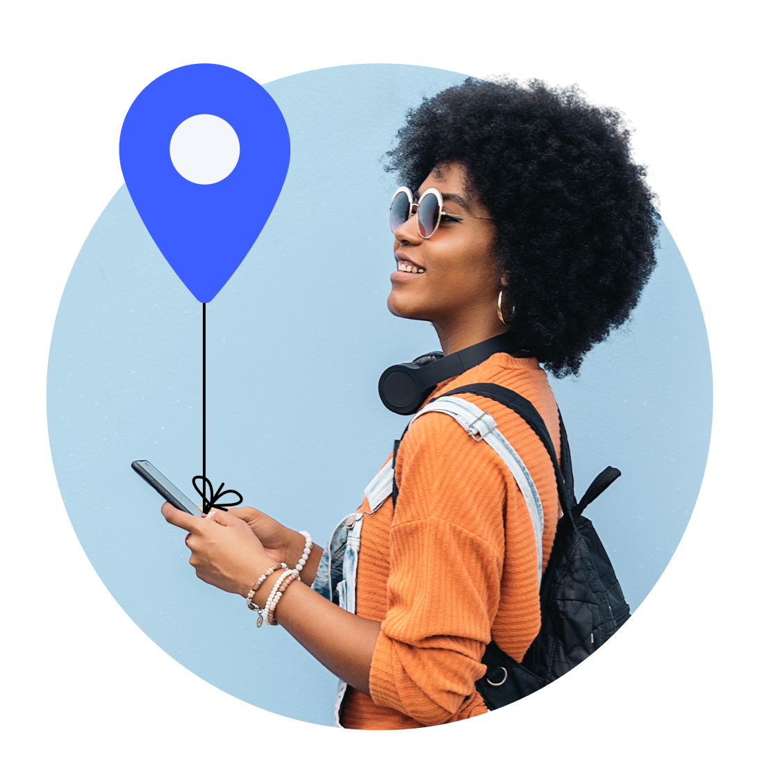 女子在智能手機上使用 NordVPN 的專用 IP。
