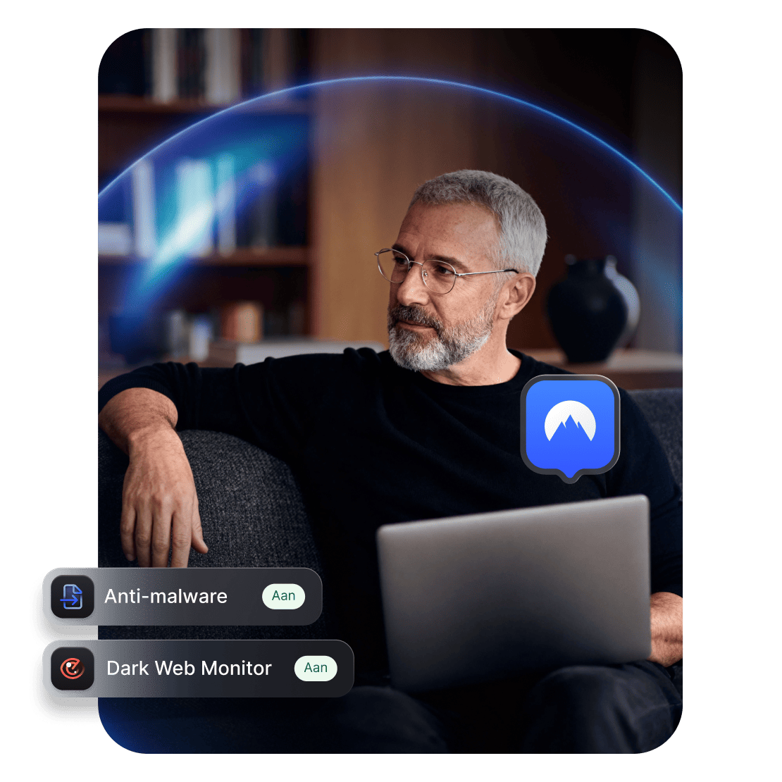 Een persoon die NordVPN gebruikt om zichzelf te beschermen tegen online bedreigingen.
