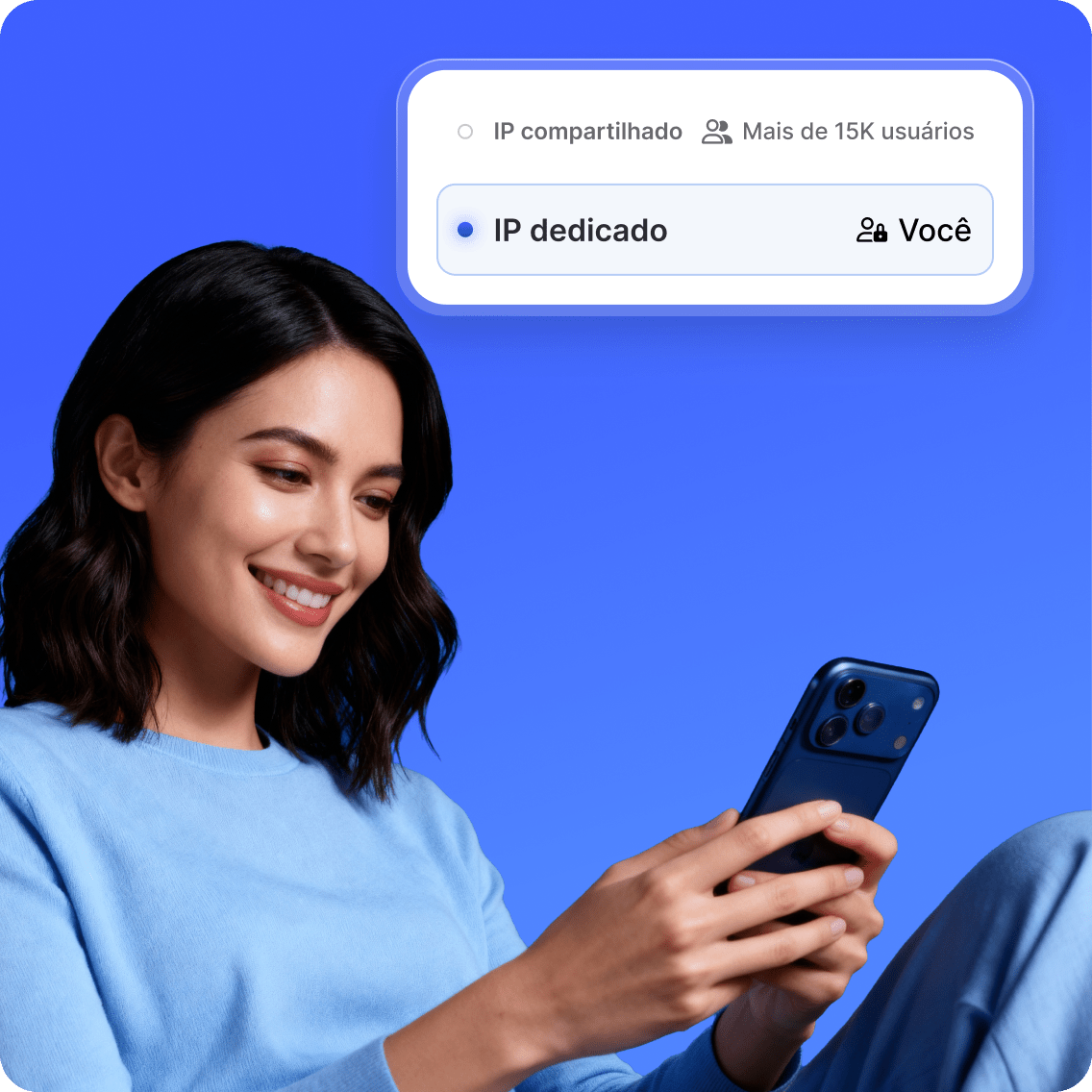 Uma pessoa usando o NordVPN para configurar um endereço IP dedicado no smartphone.