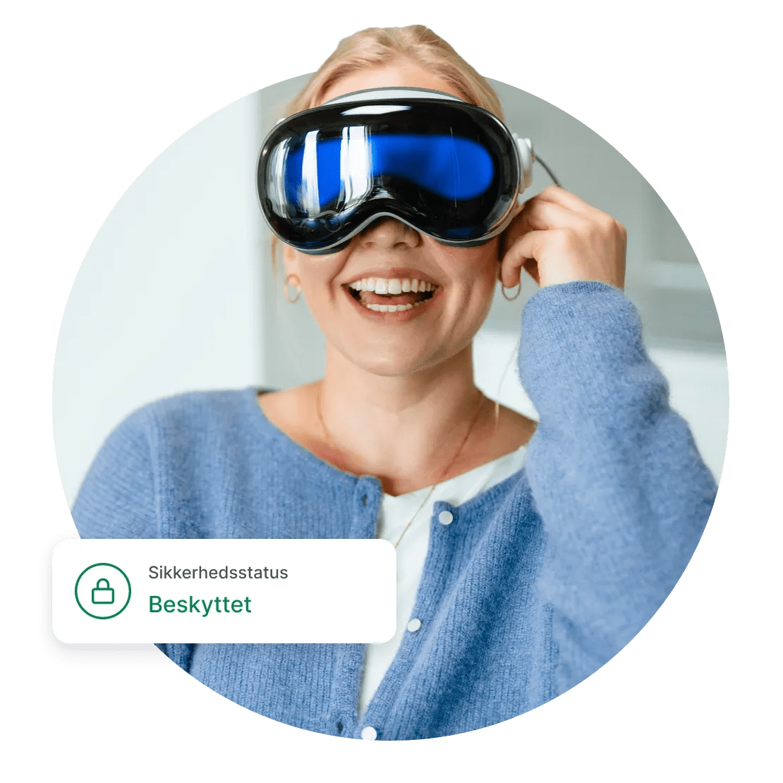 En kvinde, der bruger Apple Vision Pro med NordVPN.