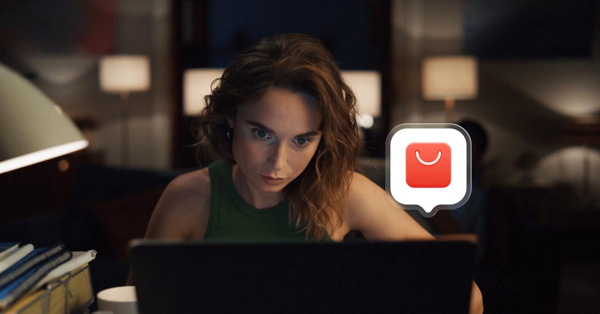 woman turning incognito mode on