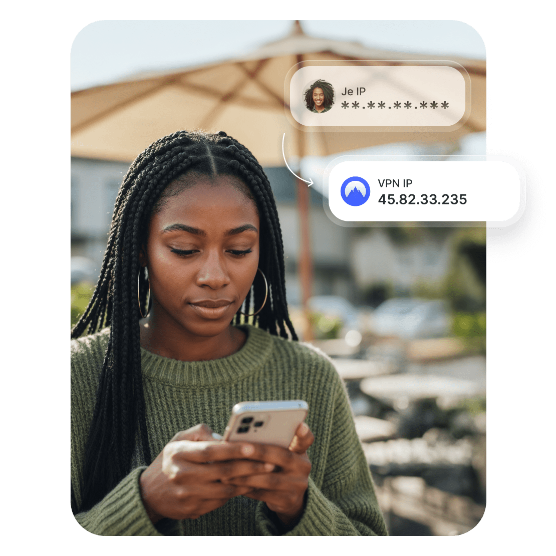 Een vrouw die op haar telefoon haar echte IP-adres verandert in het IP-adres van een NordVPN-server.
