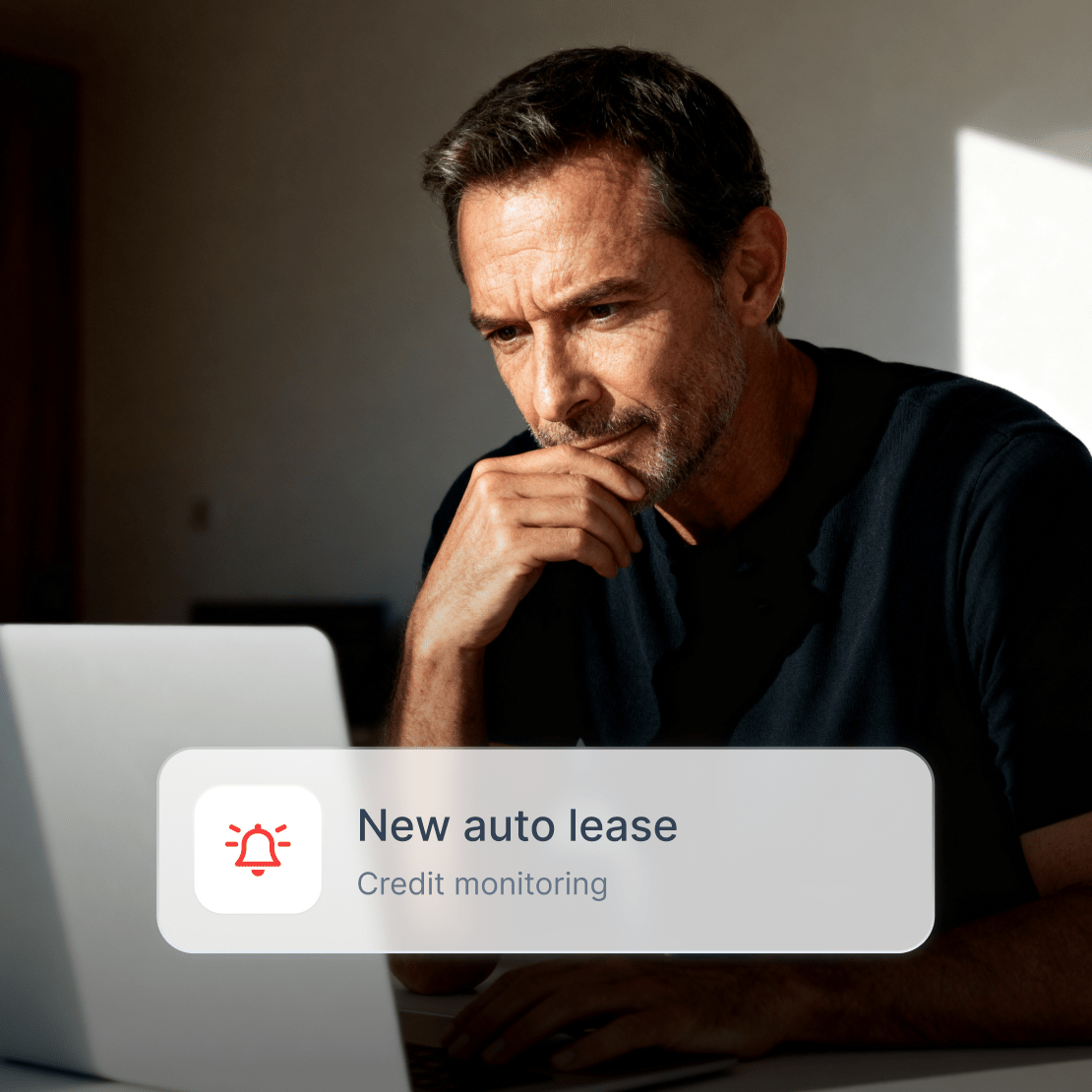 A person receiving a Coveron alert about an unsolicited auto lease in their name.