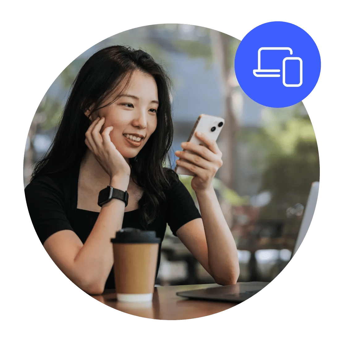 한 가족이 여러 디바이스에서 온라인 트래픽을 보호하고 있습니다.