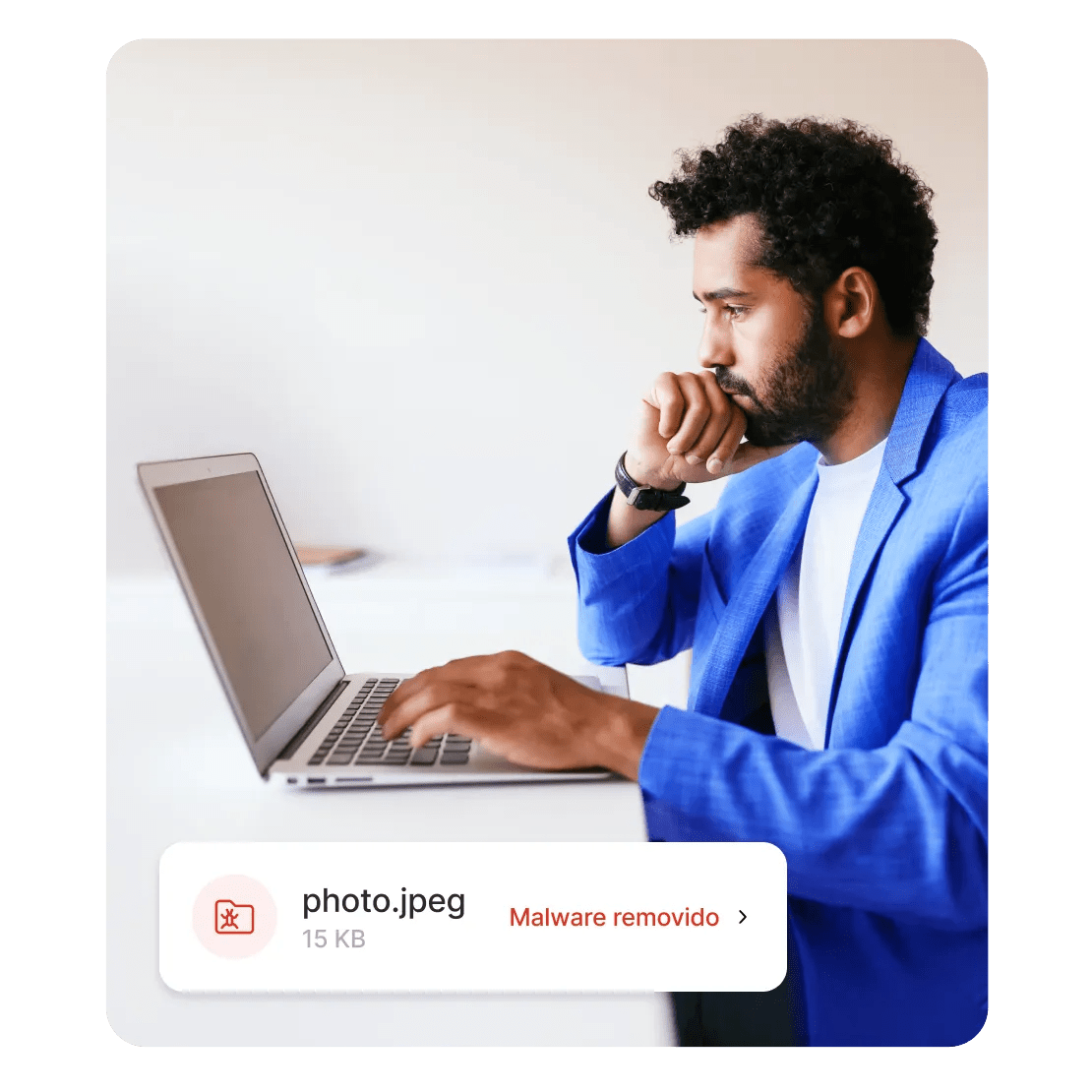 A user checking an alert from Threat Protection Pro™ about malware found in their download.