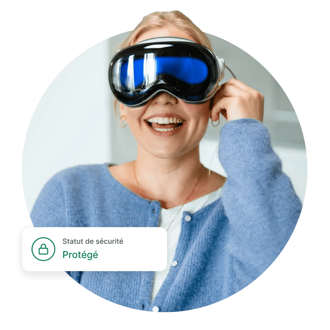 Une femme utilisant Apple Vision Pro avec NordVPN.