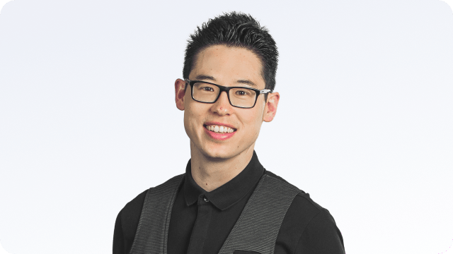 Dennis-Kenji è professore di diritto della sicurezza informatica presso l'Università di Scienze Applicate di Brema.