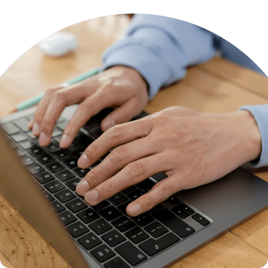 hands laptop help support md 2x png
