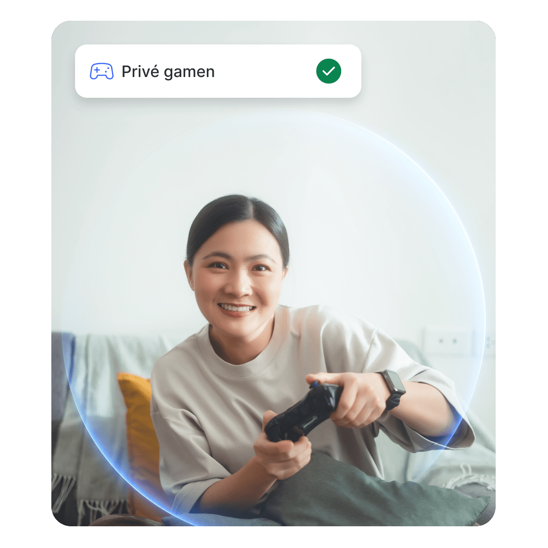 Een vrouw die een gamecontroller vasthoudt.