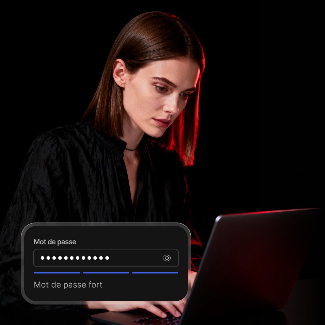 Une personne en train de changer le mot de passe de son ordinateur portable.