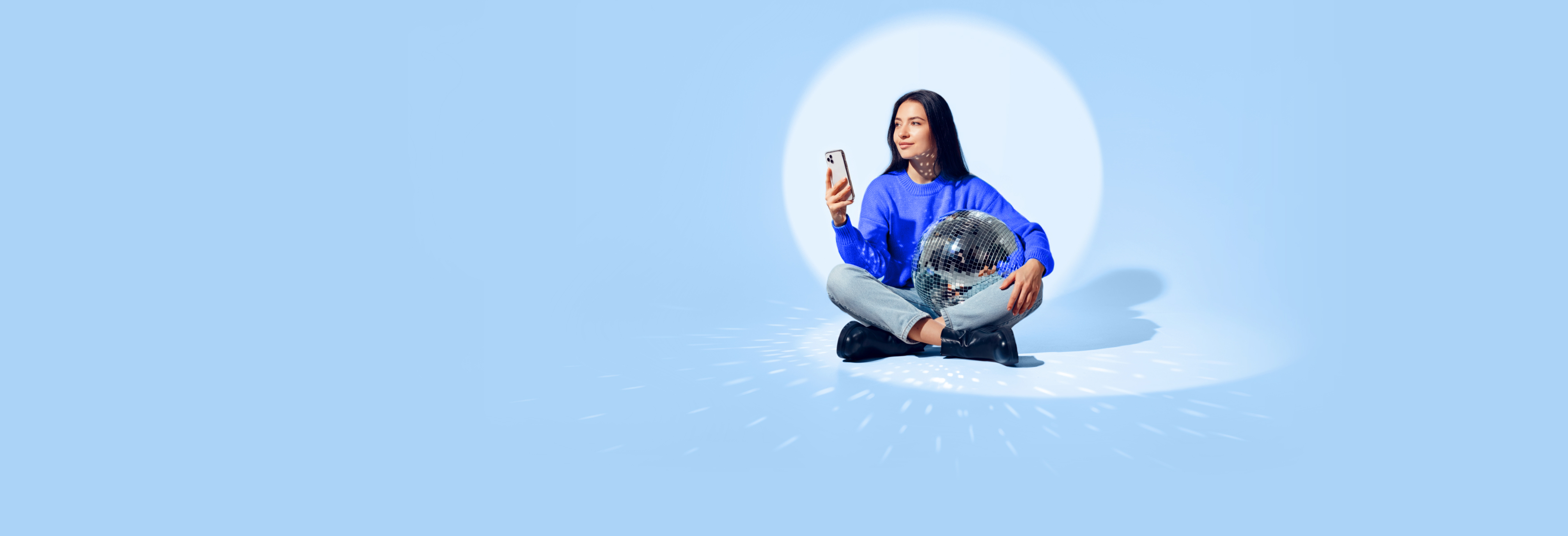 new year 24 woman disco ball 2xl cd